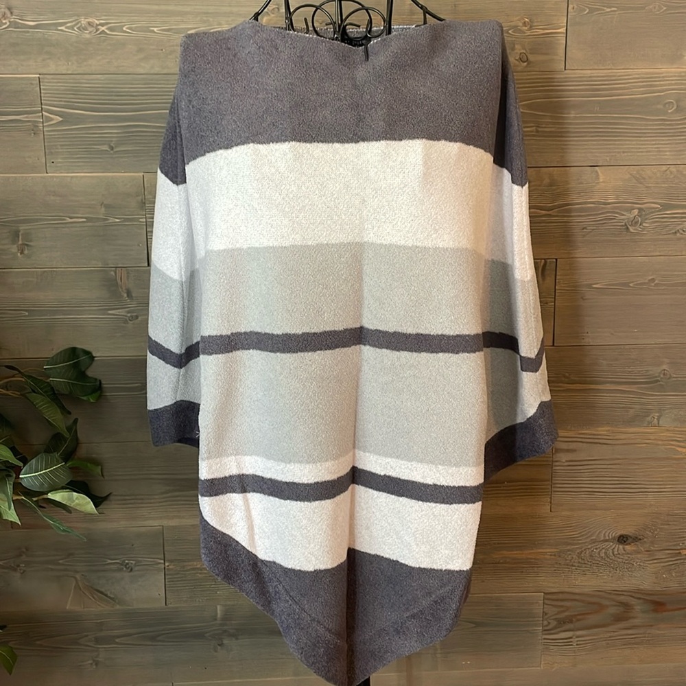 BNWOT barefoot dreams, striped poncho